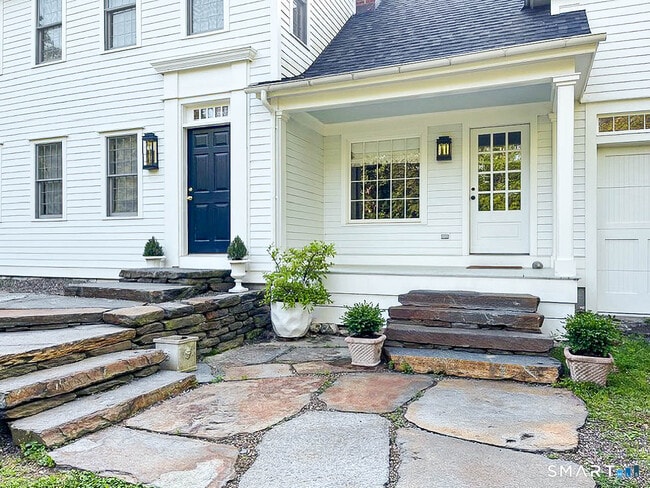 Building Photo - 85 Gellert Rd