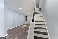 Building Photo - 903 N 5th St