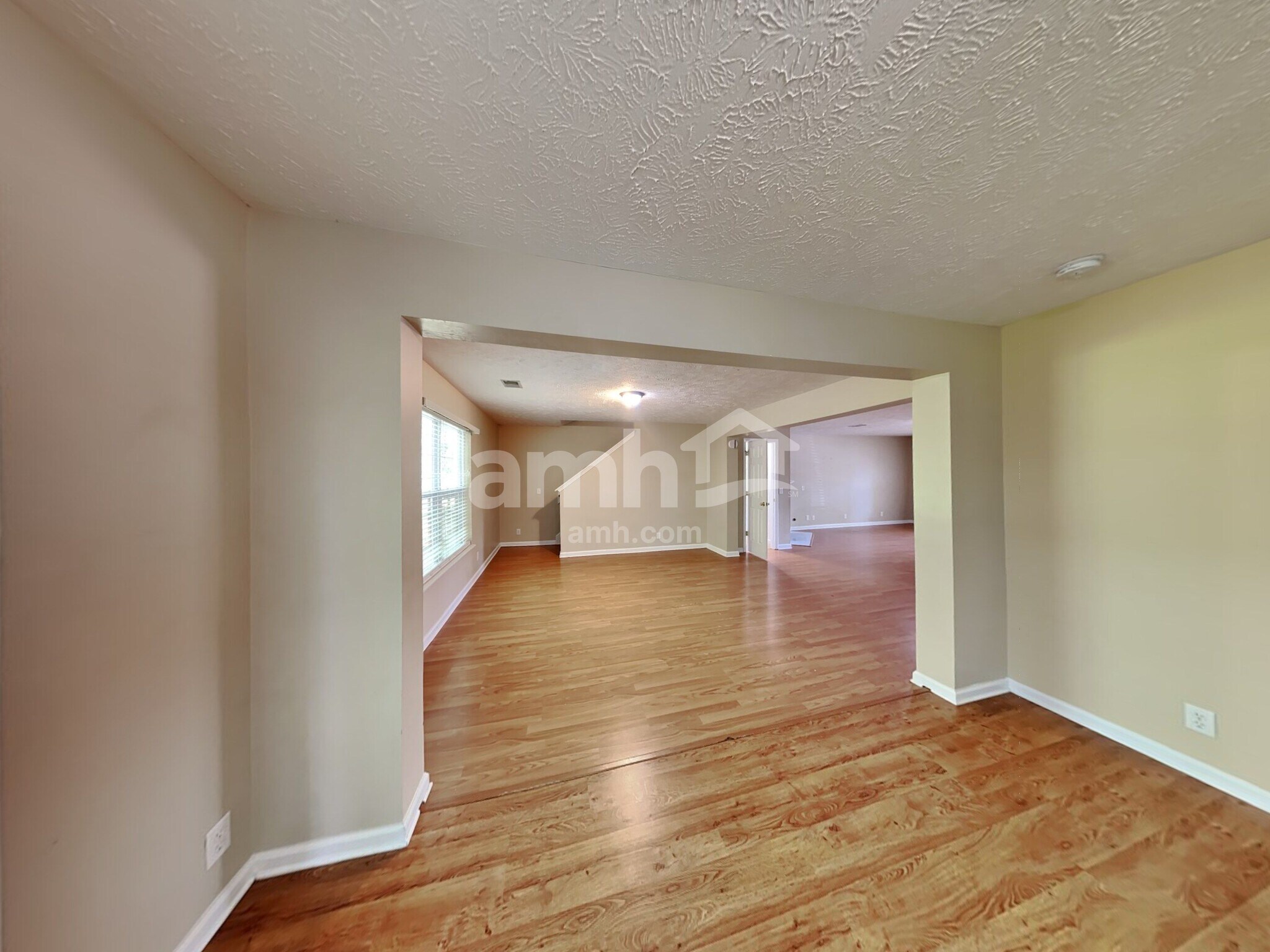 Building Photo - 1032 Lexington Farms Dr