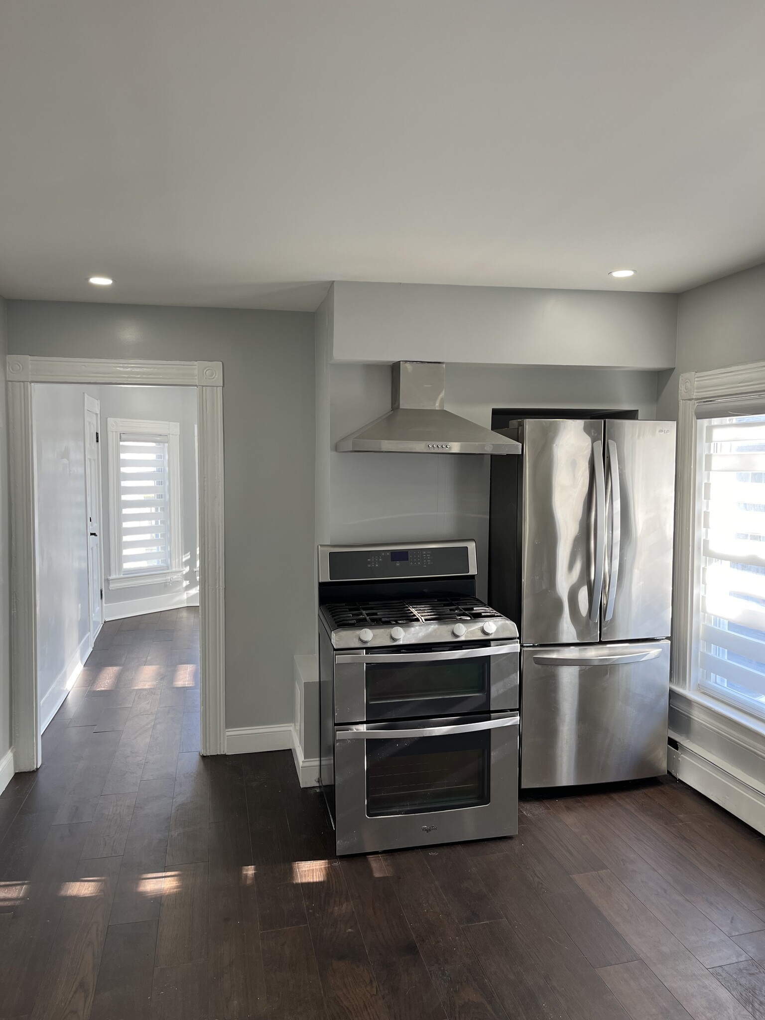 Building Photo - 114 Tenney St