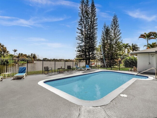 Building Photo - 406 Sailboat Cir