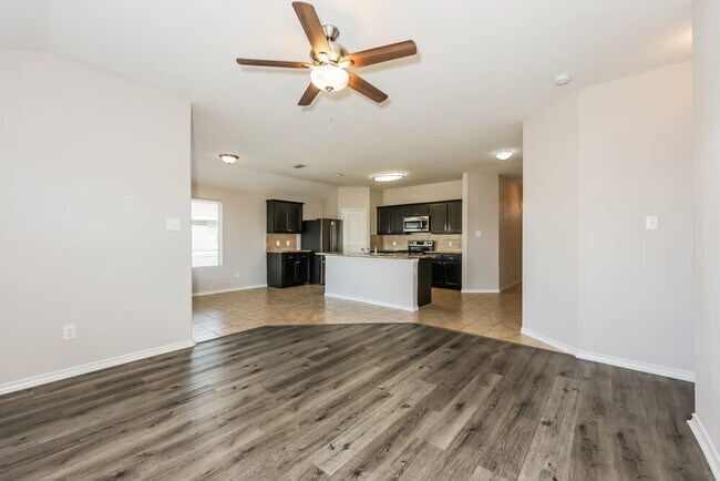 Building Photo - 8616 Fawn Hill Ct