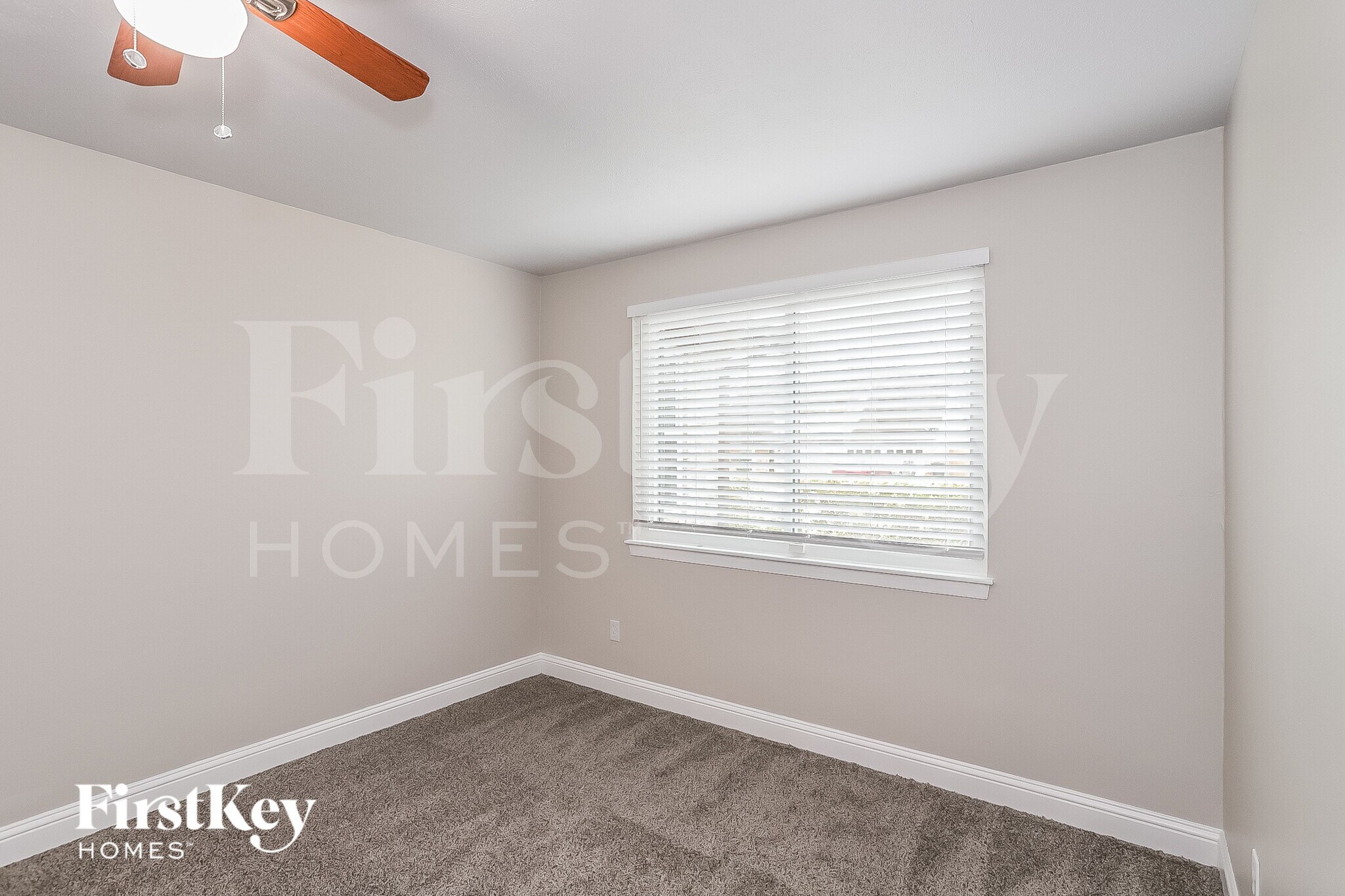 Building Photo - 10819 Sagewind Dr