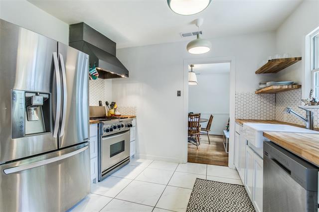 Building Photo - 8619 Angora St