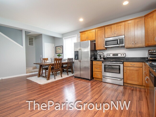 Building Photo - Wonderful 2012 Renton 3BR * Backs To Greenbelt