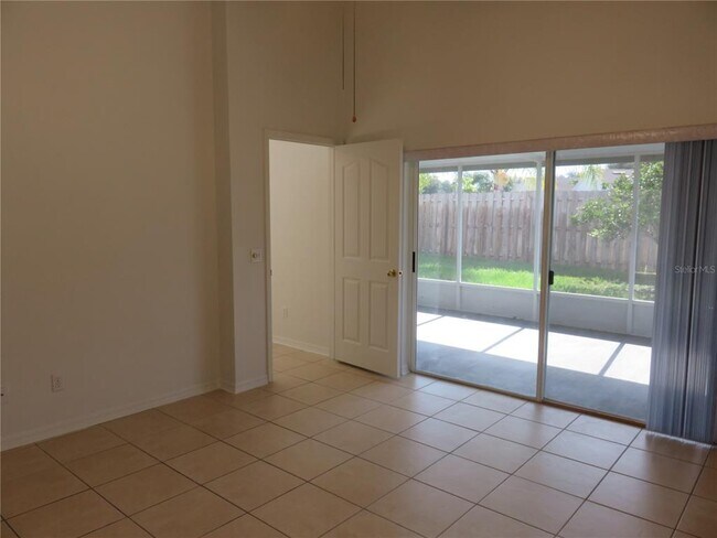 Building Photo - 8613 Fawn Creek Dr