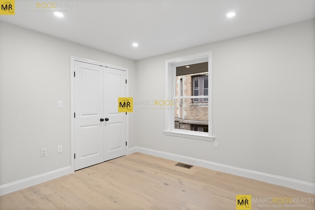 Building Photo - 59 Nottinghill Rd