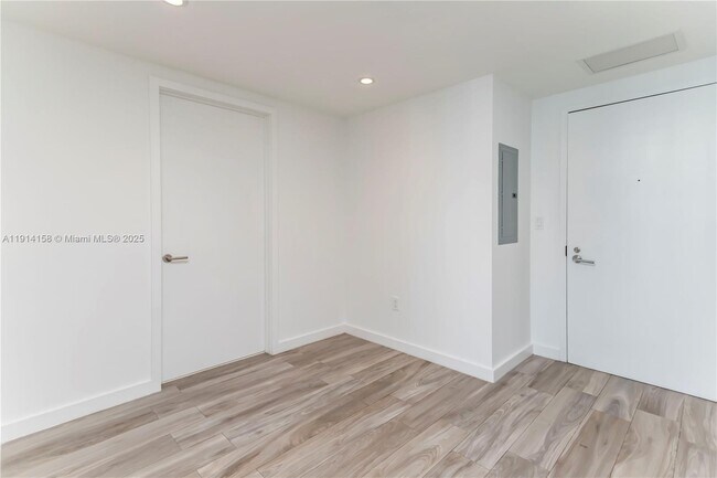 Building Photo - 1300 S Miami Ave