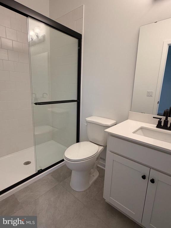 Building Photo - 67 Basswood St