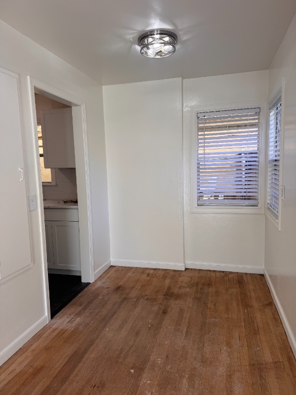 Building Photo - 210 S E St