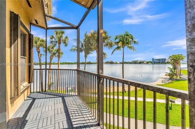 Building Photo - 15563 Miami Lakeway N
