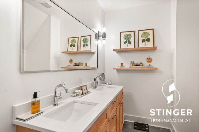 Building Photo - 174 Spanish Point Dr