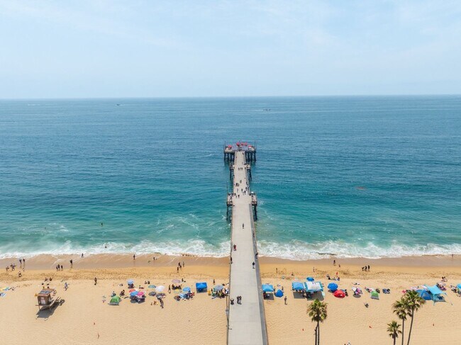 Building Photo - Furnished Extended Stay Rental through May 2026 - Balboa Peninsula, Newport Beach