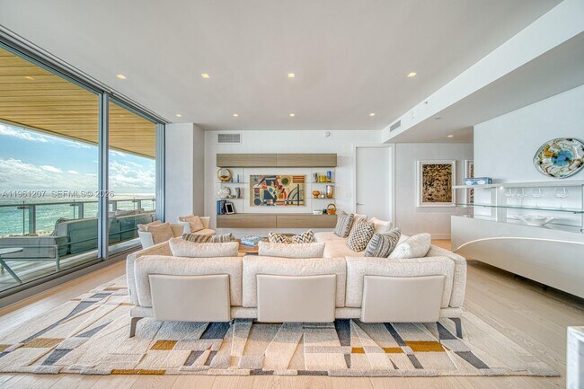 Building Photo - 5775 Collins Ave