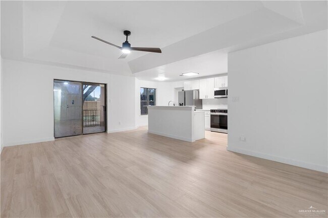 Building Photo - 14 N 17th St