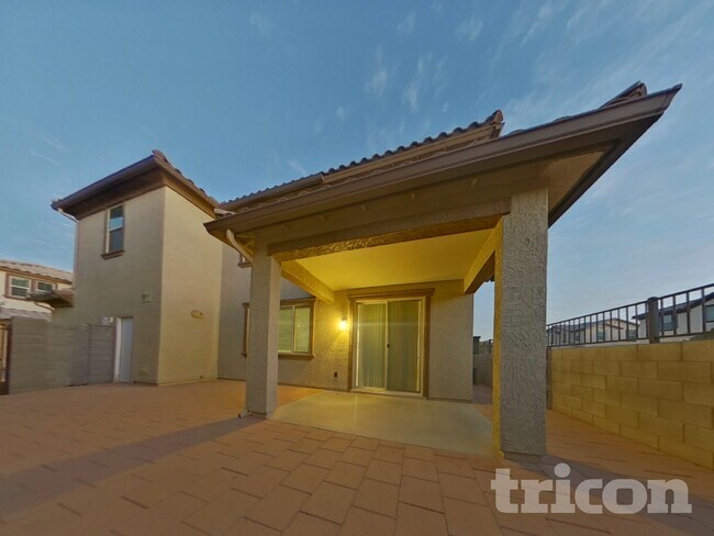 Building Photo - 16221 W La Ventilla Way