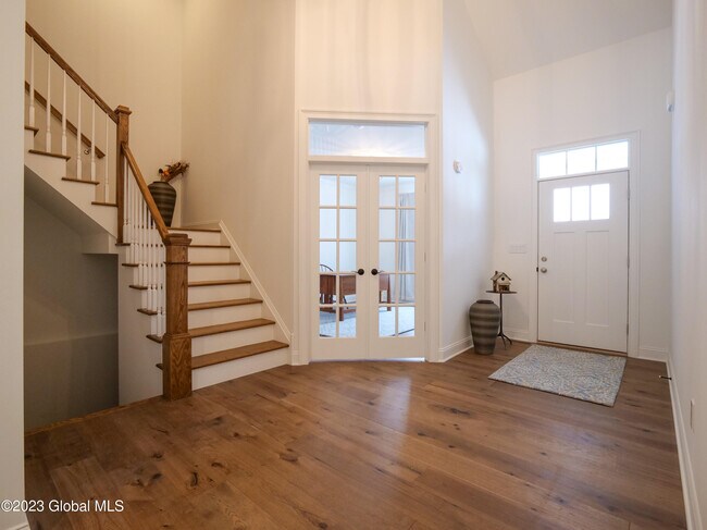 Building Photo - 7 Monterey Ct
