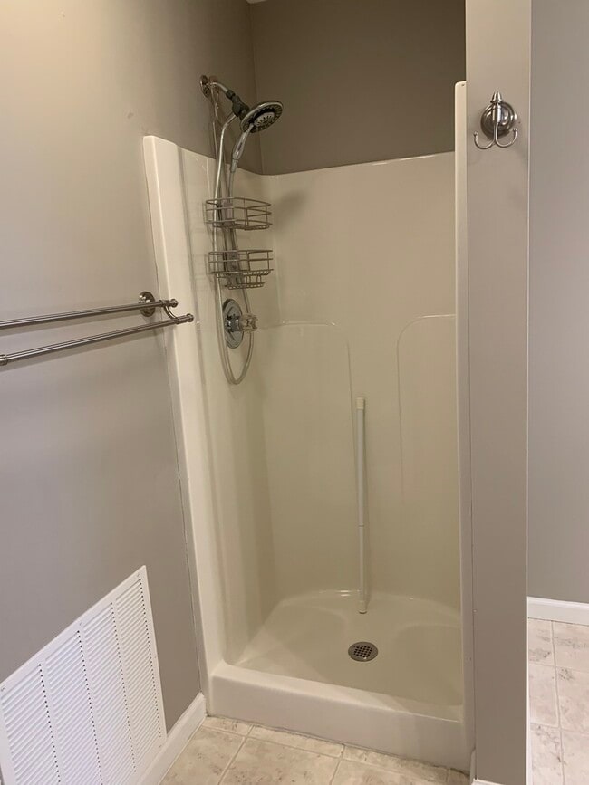 Building Photo - 1116 Doral Dr