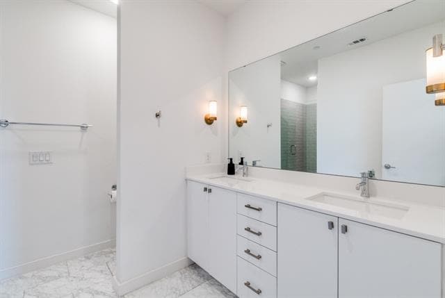 Building Photo - 1536 Holly Ave