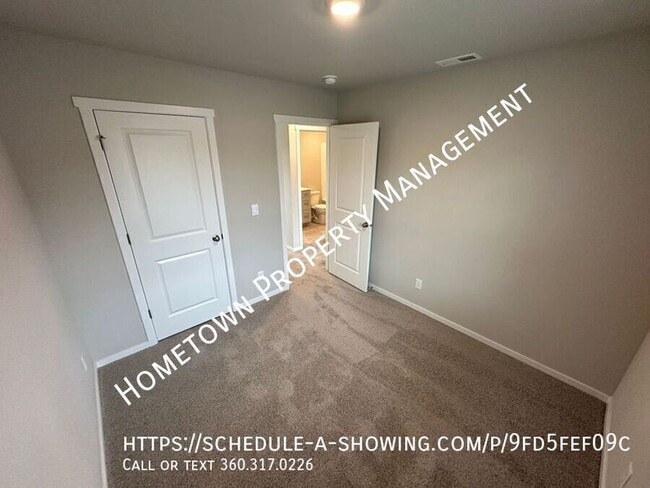 Building Photo - 2403 Trailside Dr NE