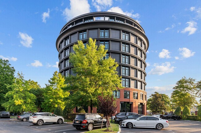 Building Photo - 415 St Pauls Blvd