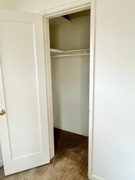 Building Photo - 4256 Noyes St