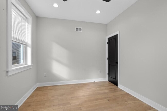 Building Photo - 2138 E Albert St