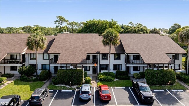 Building Photo - 600 Misty Pines Cir