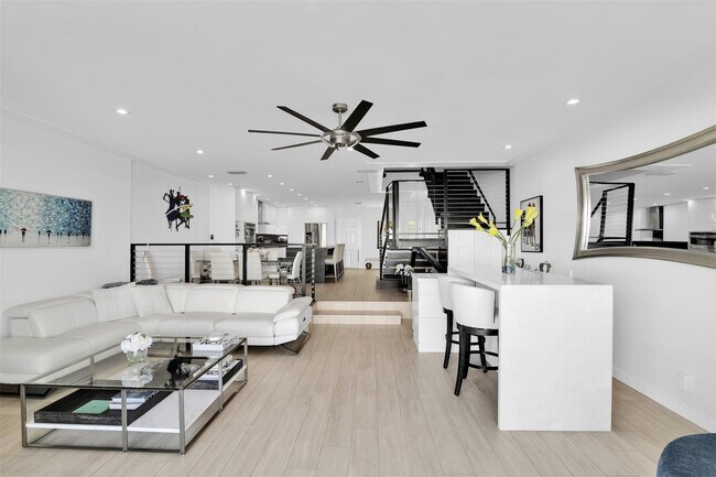 Building Photo - 1035 Boca Cove Ln