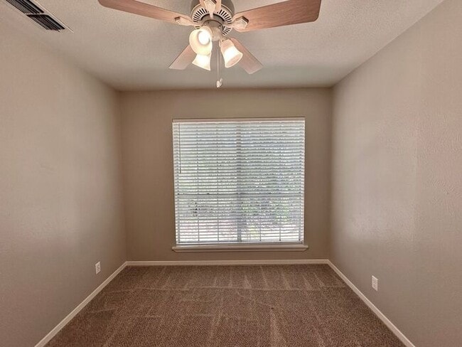 Building Photo - Available Now! 3 Bedroom 2.5 Bath Duplex i...