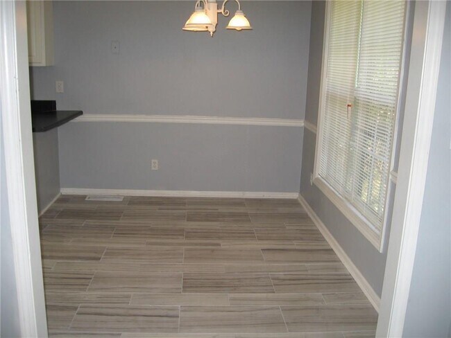 Building Photo - 1158 Olde Hinge Way