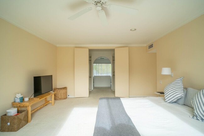 Building Photo - 75810 Altamira Dr