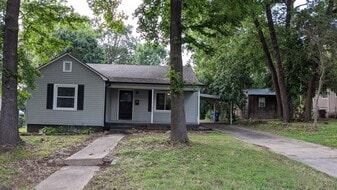 Building Photo - 2105 S O St