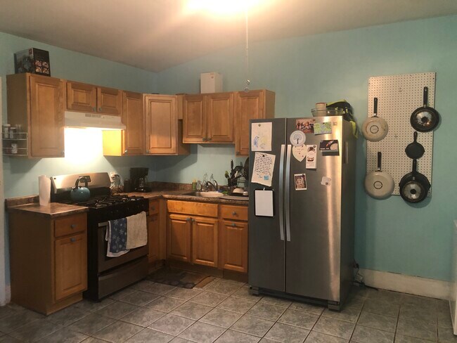 Building Photo - 5008 Beaumont Ave