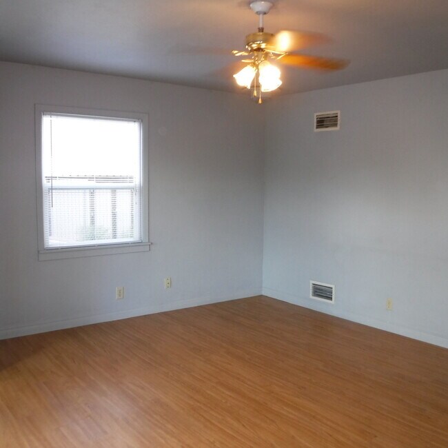 Building Photo - 626sw8