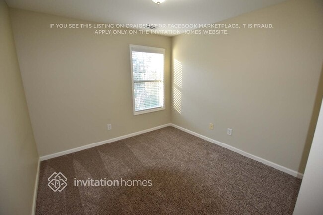 Building Photo - 649 Royal Crest Ct