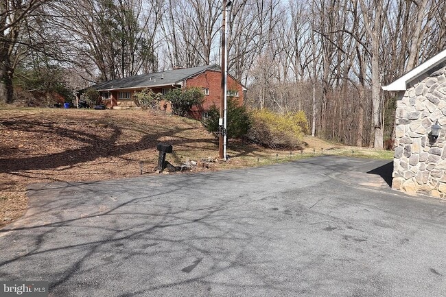 Building Photo - 118 Quaint Acres Dr