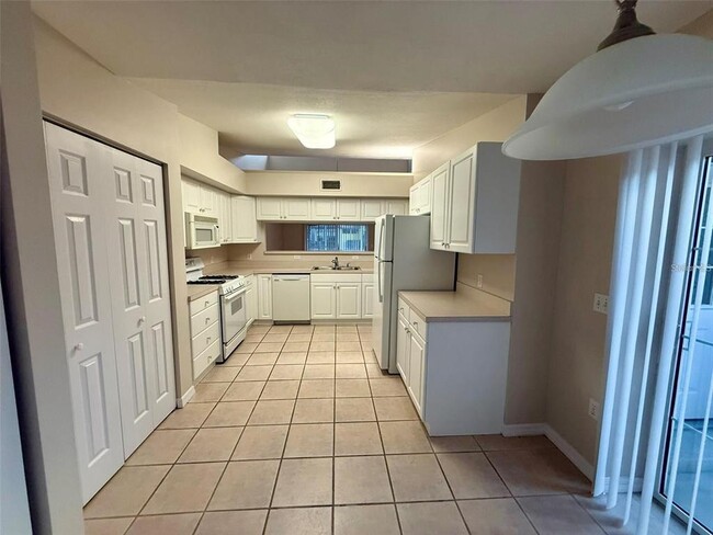 Building Photo - 4683 Winston Ln N
