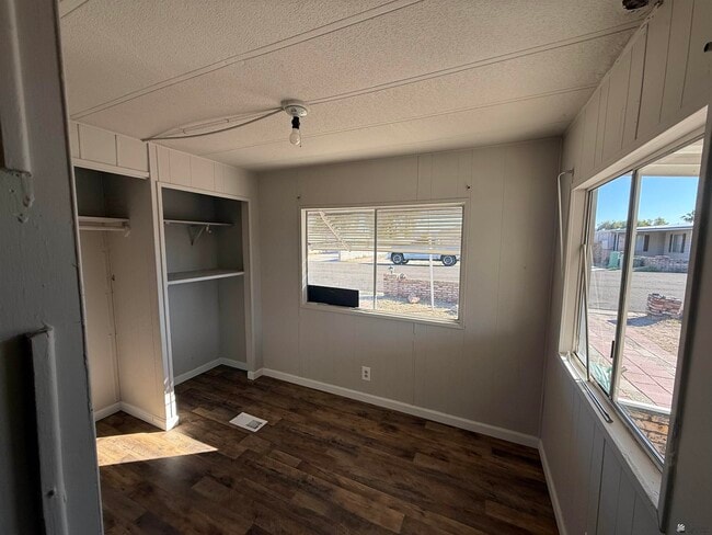 Building Photo - 11268 S Hummingbird Ln