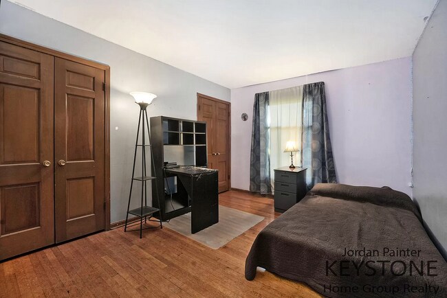 Master Bed room - 1907 Bridle Creek St SE