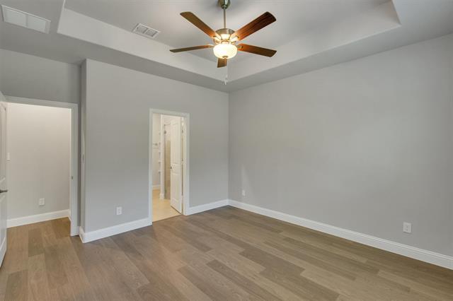 Building Photo - 3609 San Clemente Dr