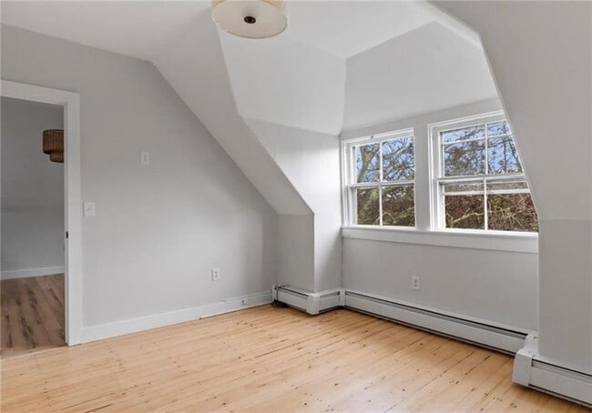 Building Photo - 259 Gibbs Ave