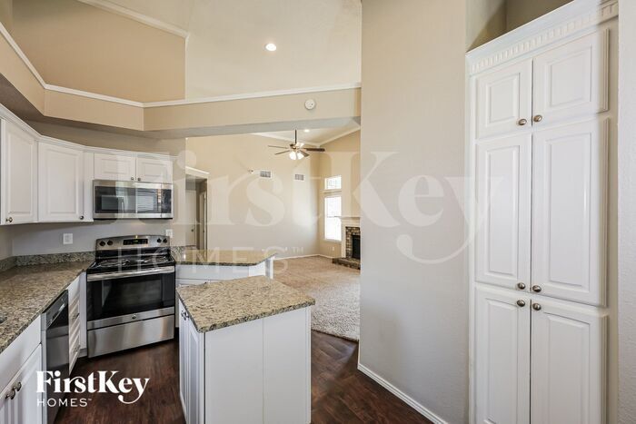 Building Photo - 2140 Birch Bend