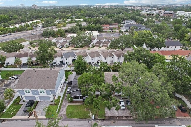 Building Photo - 2405 W Stroud Ave