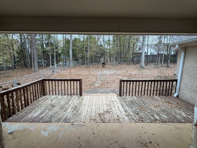 Building Photo - 129 Wagon Wheel Cir