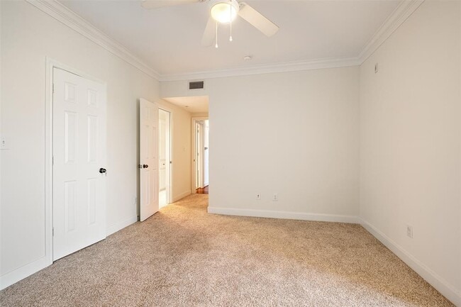 Building Photo - 7701 Rialto Blvd