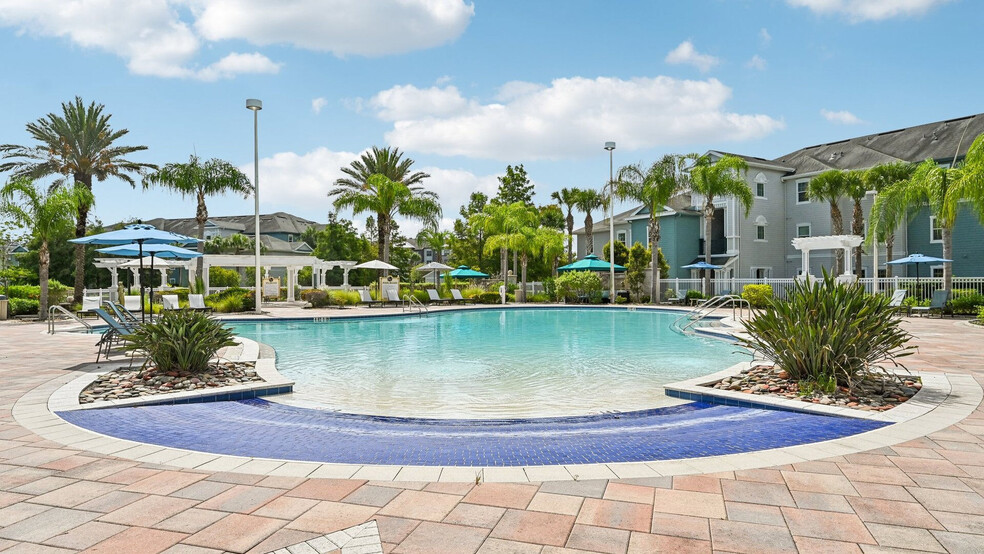 Building Photo - Lost Creek at Lakewood Ranch