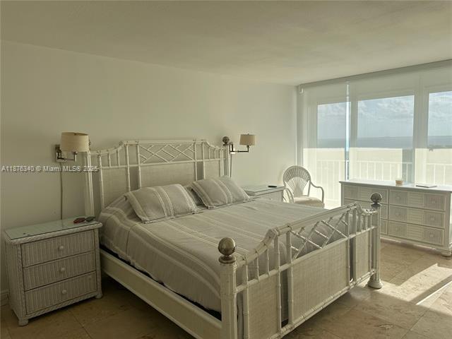 Building Photo - 881 Ocean Dr