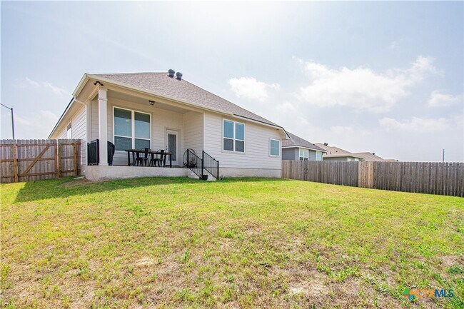 Building Photo - 2161 Meridian Lp