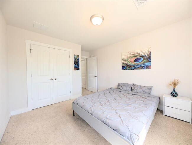 Building Photo - 6800 Bay City Bend